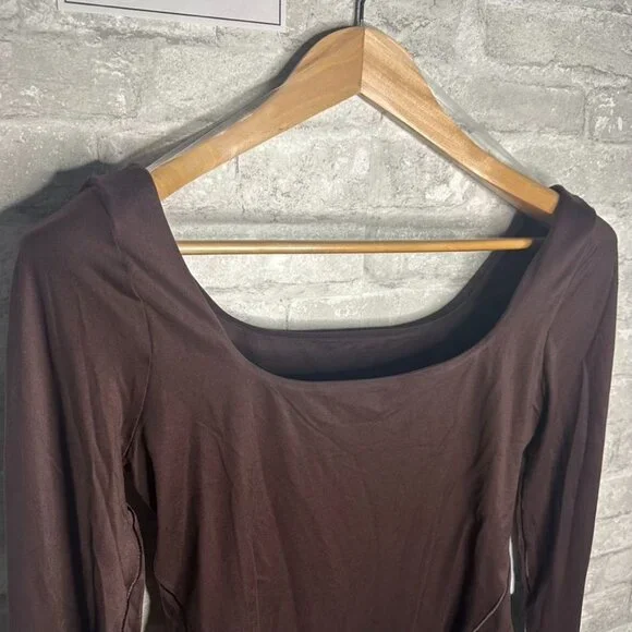 Lululemon Nulu Square Neck Long Sleeve Bodysuit Thong Cut NWT Size Large (FRPR) - Picture 5 of 16